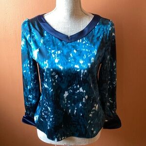 Tahari teal print silky v-neck  blouse - SP